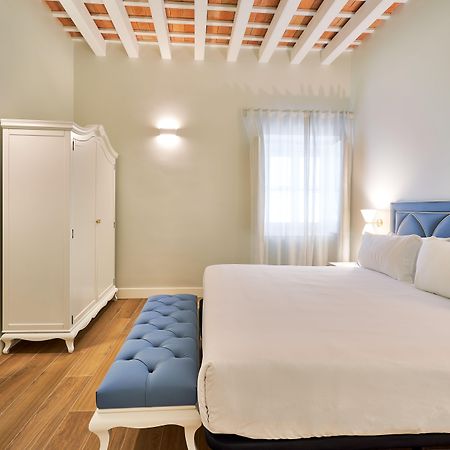 Tandem Palacio Veedor De Galeras Suites Cadiz Exterior photo