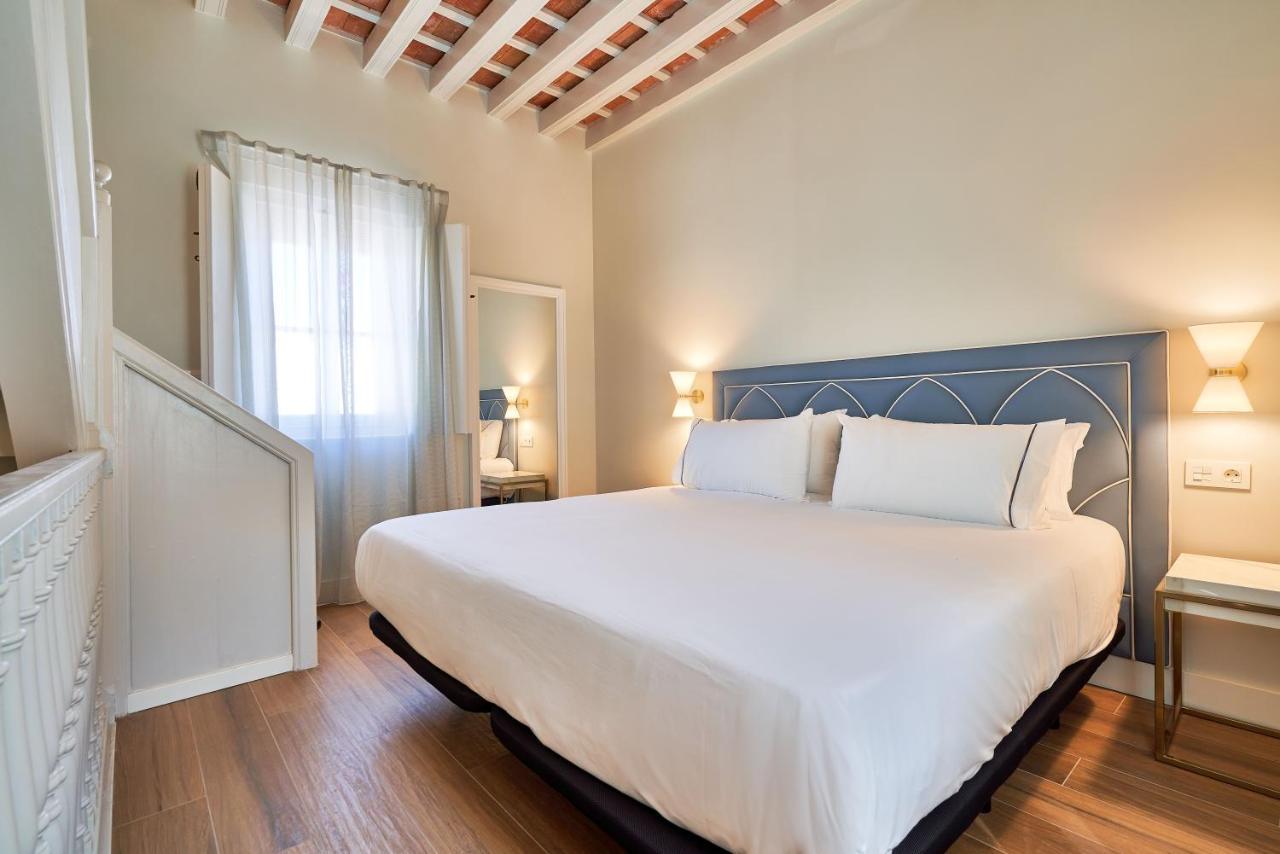 Tandem Palacio Veedor De Galeras Suites Cadiz Exterior photo
