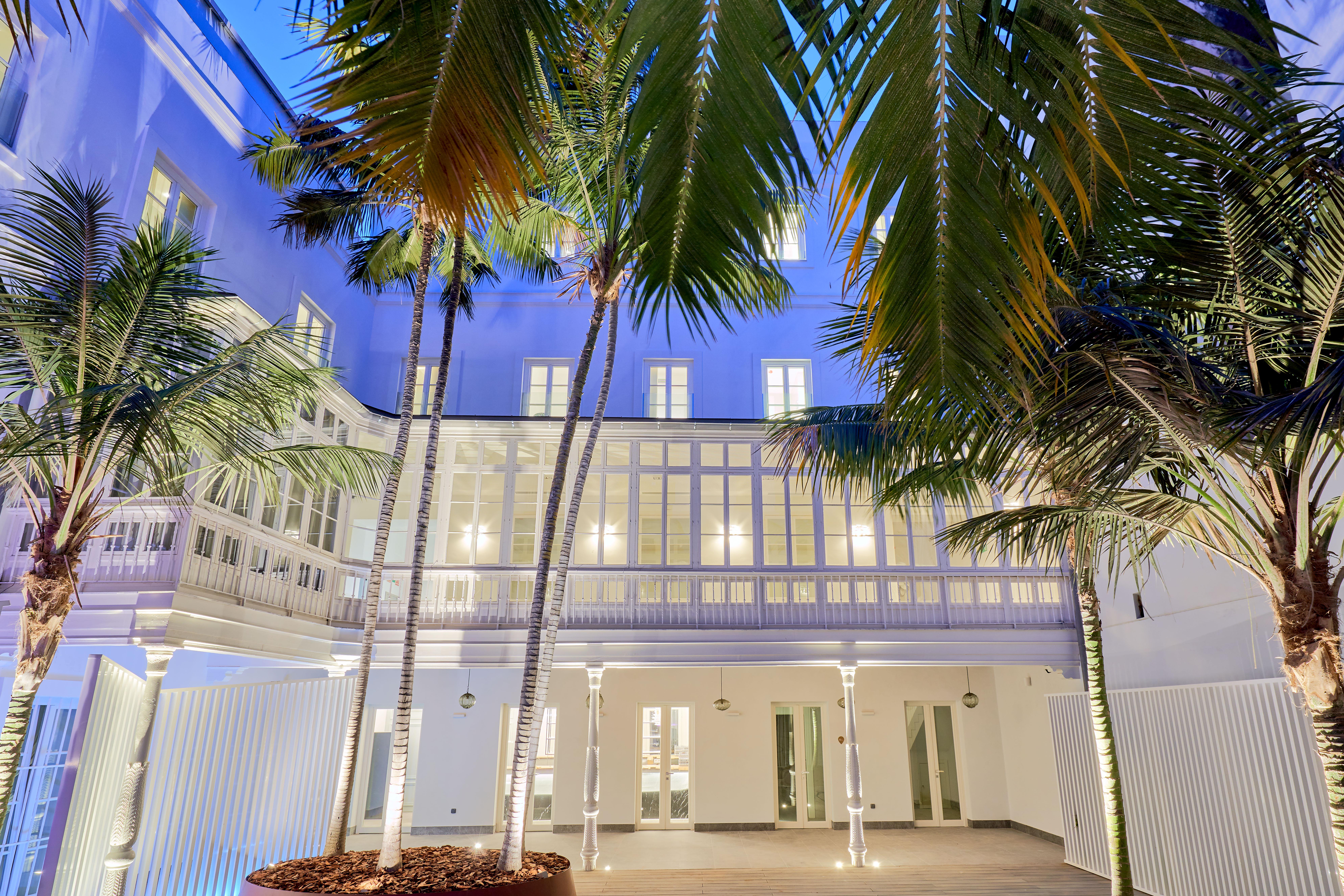 Tandem Palacio Veedor De Galeras Suites Cadiz Exterior photo